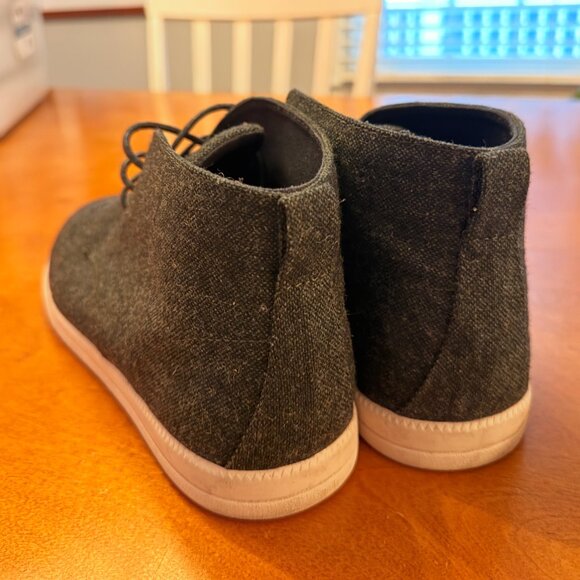 2 PAIRS - Clae Strayhorn shoes - Picture 4 of 7